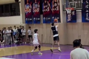曹岩天天跟女孩子拍视频，现在已经是这个实力了